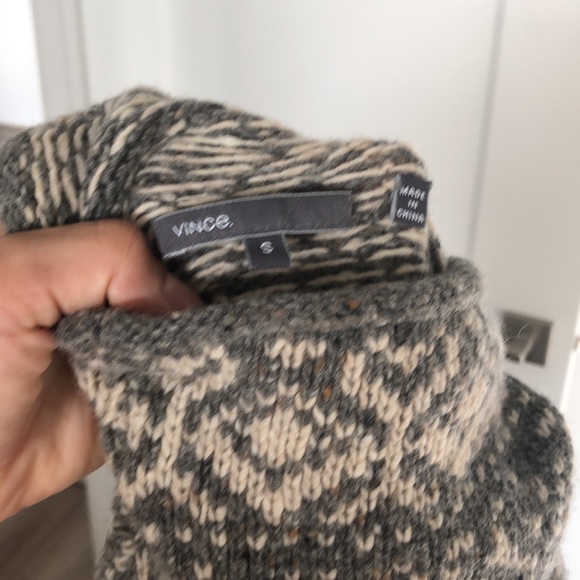 Vince wool, cropped, fair isle print, turtle neck sweater, size small - Picture 4 of 4